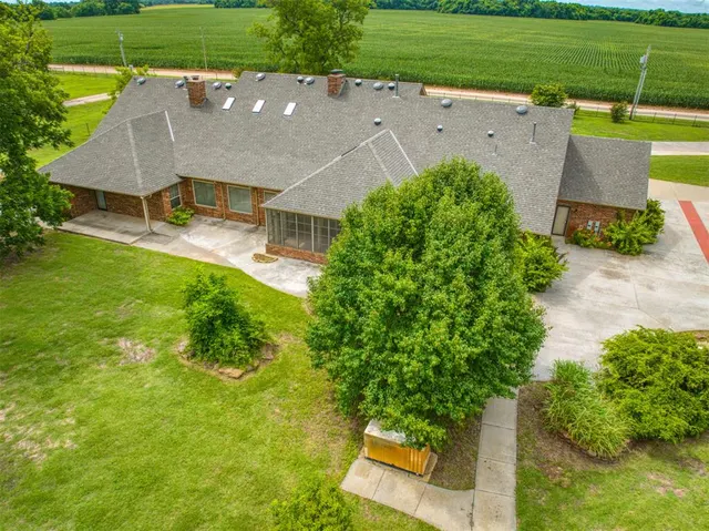 Photo 6 — 35502 Pecan Grove Road, Shawnee, OK 74804