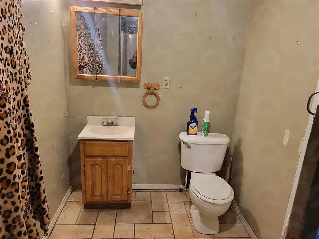 Photo 4 — 808 W B Avenue, Elk City, OK 73644