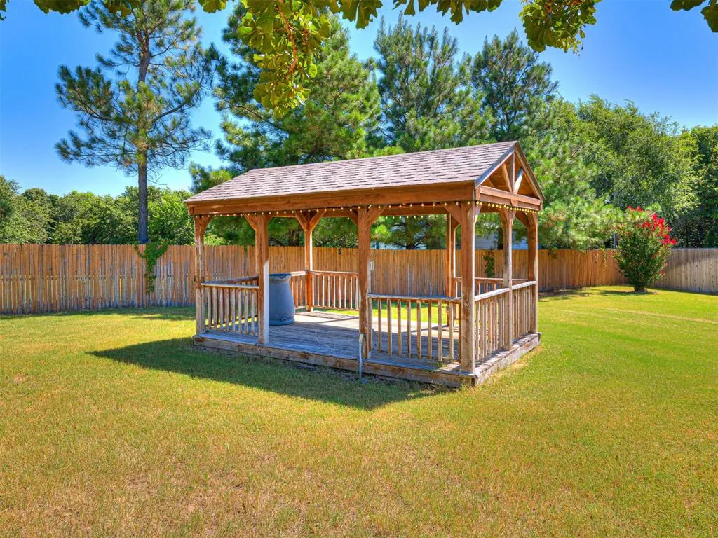 Photo 13 — 680 Silver Tree Drive, Choctaw, OK 73020