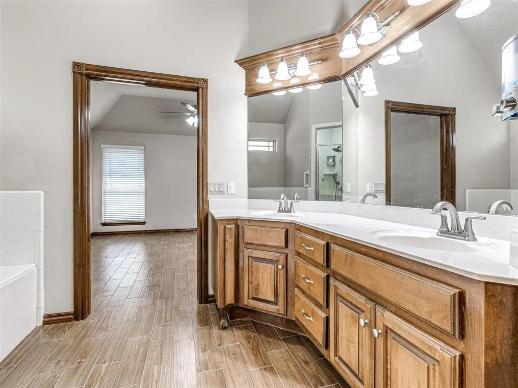Photo 35 — 680 Silver Tree Drive, Choctaw, OK 73020