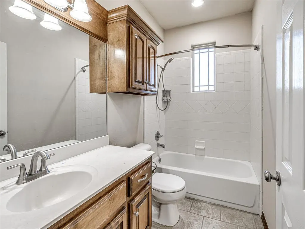 Photo 40 — 680 Silver Tree Drive, Choctaw, OK 73020