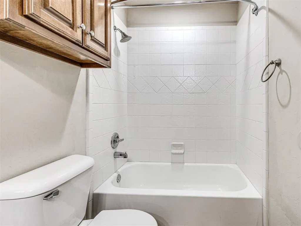 Photo 46 — 680 Silver Tree Drive, Choctaw, OK 73020