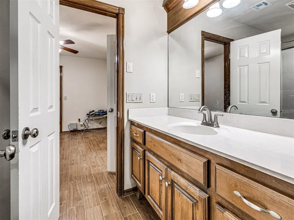 Photo 47 — 680 Silver Tree Drive, Choctaw, OK 73020
