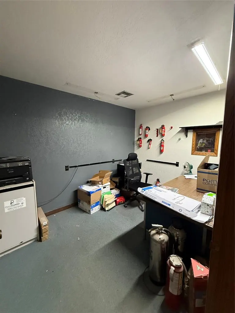 Photo 10 — 517 N Washington Avenue, Enid, OK 73701