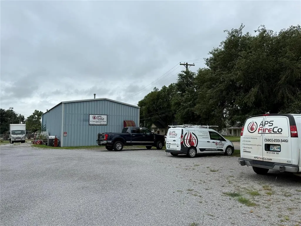 Photo 21 — 517 N Washington Avenue, Enid, OK 73701