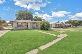 Sold home at 901 N N. Michigan Avenue