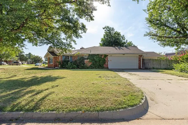 Photo 2 — 3528 NW 42nd Street, Oklahoma City, OK 73112