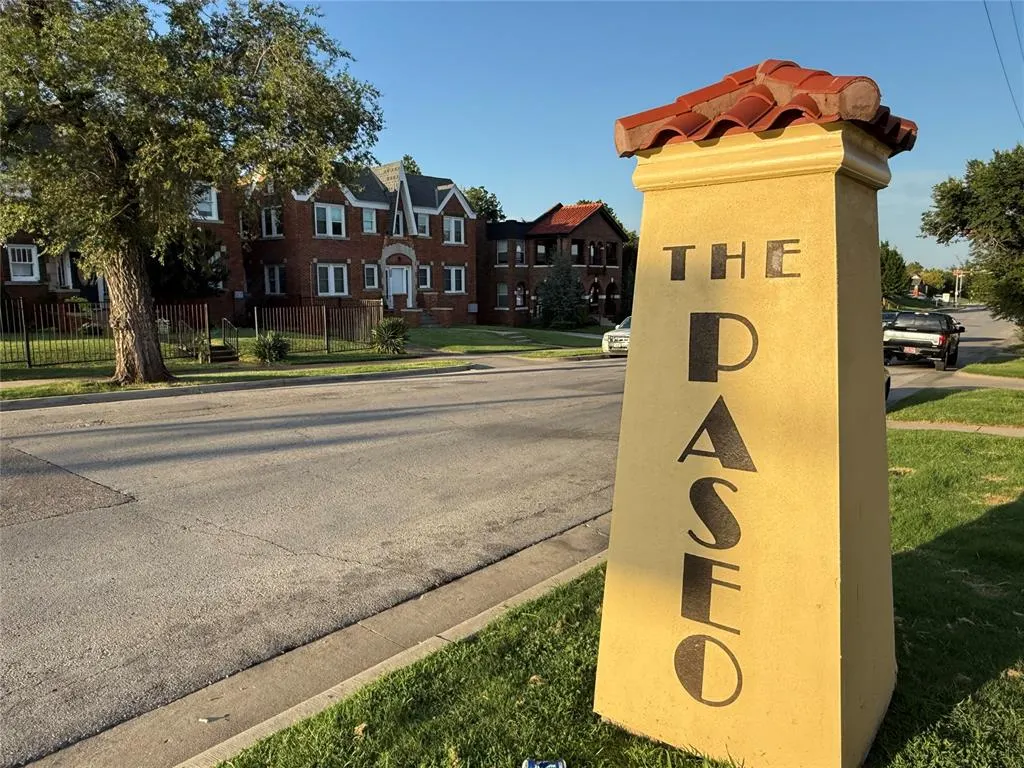 Photo 4 — 711 NW 30th Street, Oklahoma City, OK 73118