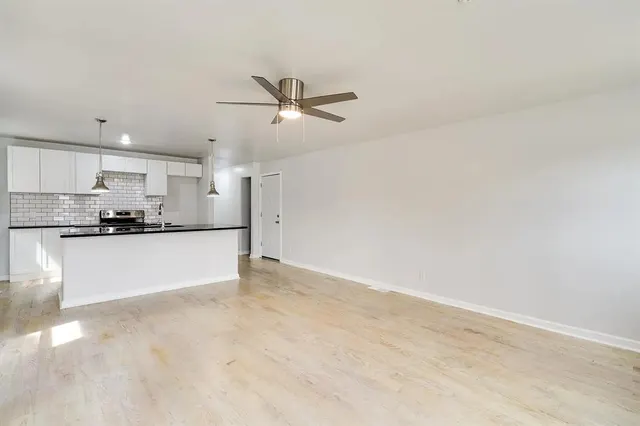 Photo 5 — 711 NW 30th Street, Oklahoma City, OK 73118