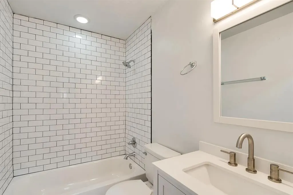 Photo 24 — 711 NW 30th Street, Oklahoma City, OK 73118