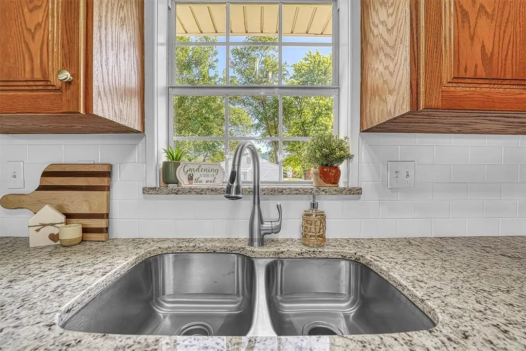 Photo 6 — 116 Currell Lane, Elk City, OK 73644