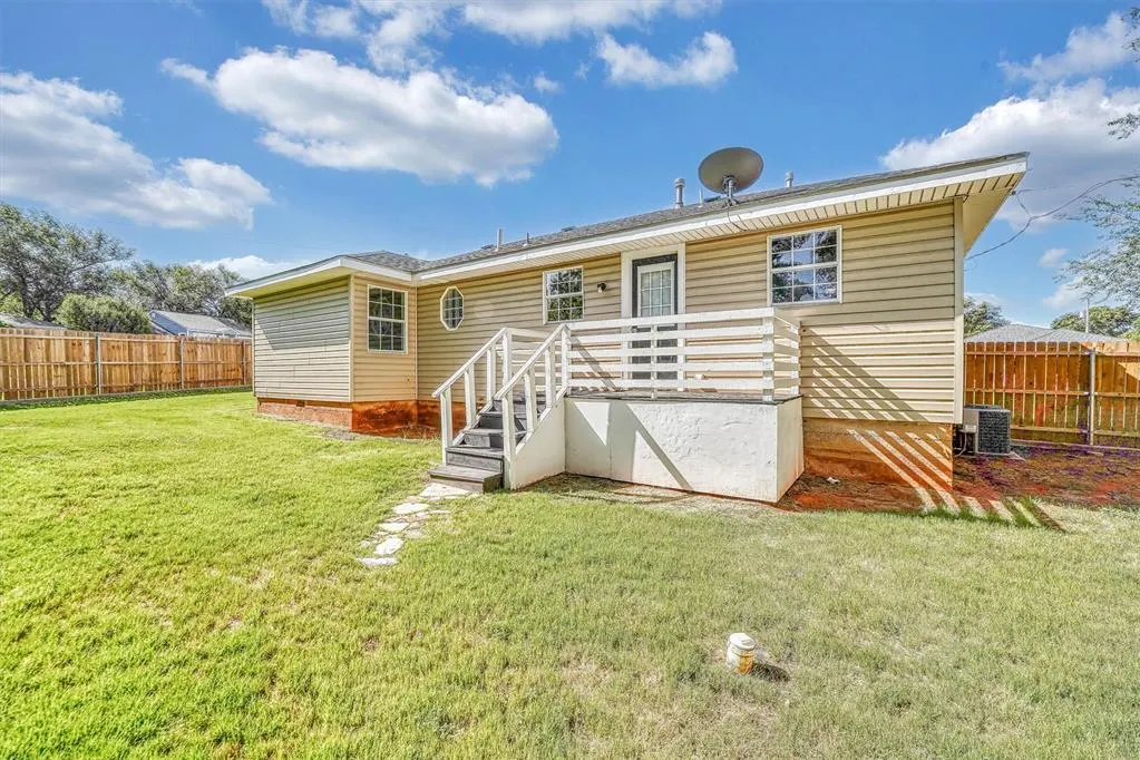 Photo 19 — 116 Currell Lane, Elk City, OK 73644