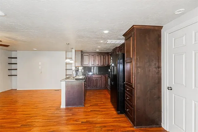 Photo 7 — 2443 SW 90th Place, Oklahoma City, OK 73159