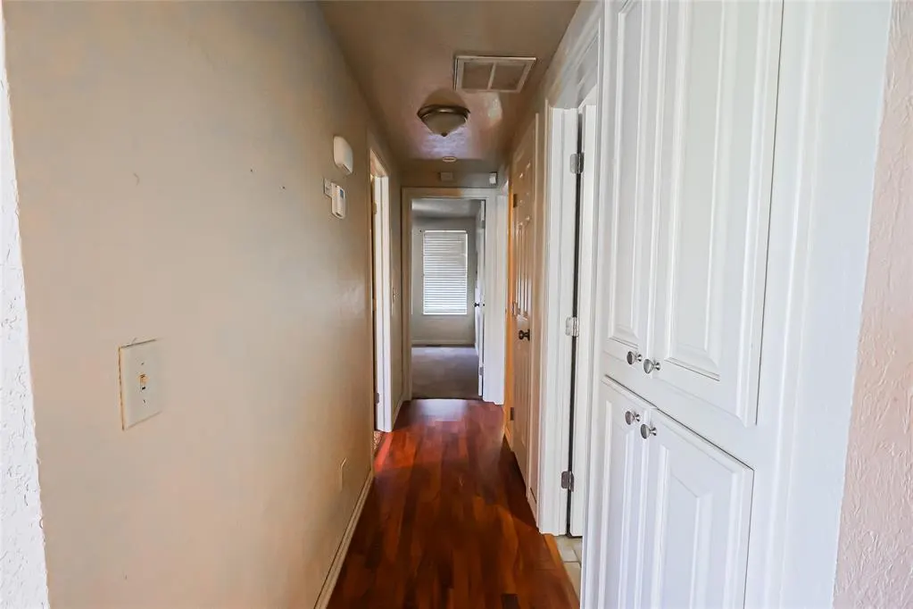 Photo 9 — 2443 SW 90th Place, Oklahoma City, OK 73159