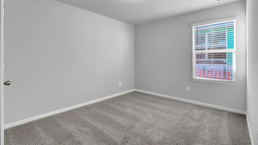 Photo 14 — 10713 Red Thistle Drive, Oklahoma City, OK 73131