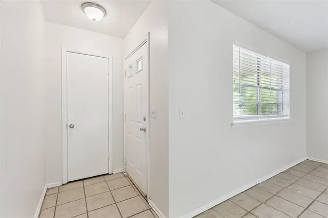 Photo 3 — 3320 Hampton Drive, Del City, OK 73115