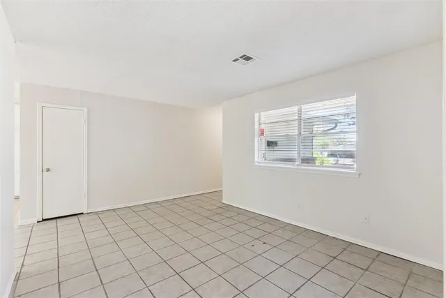 Photo 6 — 3320 Hampton Drive, Del City, OK 73115