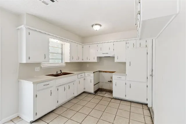 Photo 7 — 3320 Hampton Drive, Del City, OK 73115