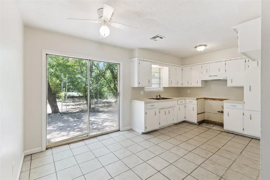 Photo 11 — 3320 Hampton Drive, Del City, OK 73115
