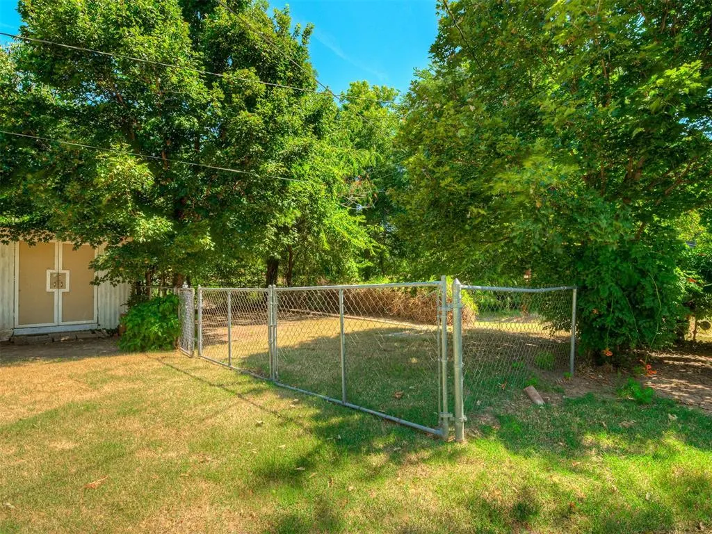 Photo 33 — 208 N Cheyenne Avenue, Geary, OK 73040