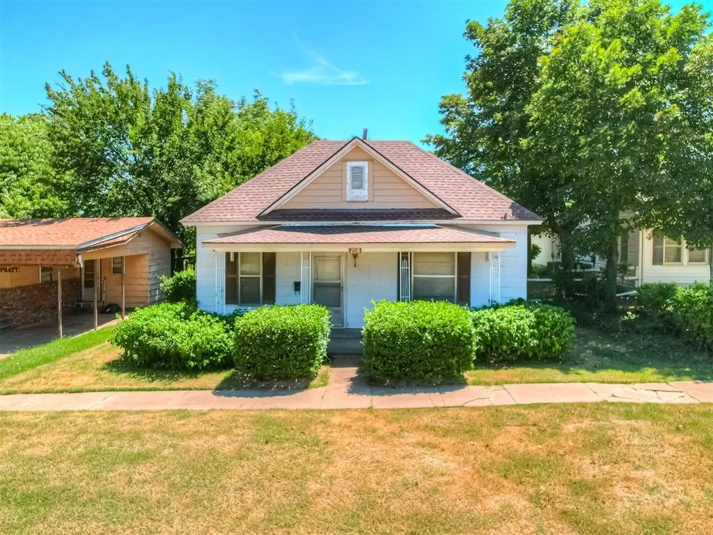 Photo 39 — 208 N Cheyenne Avenue, Geary, OK 73040