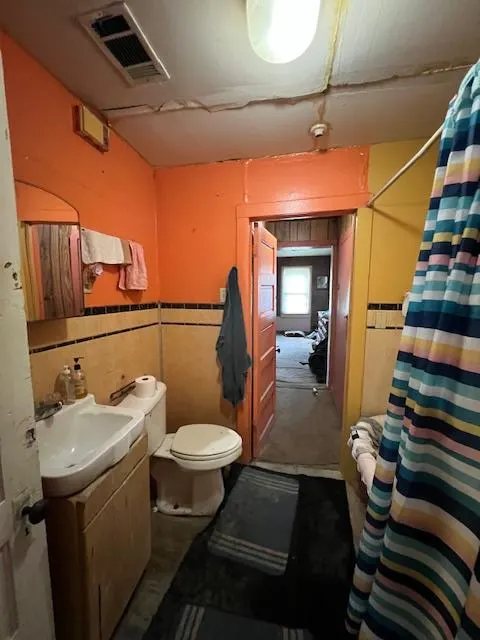 Photo 15 — 1714 NE 34th Street, Oklahoma City, OK 73111