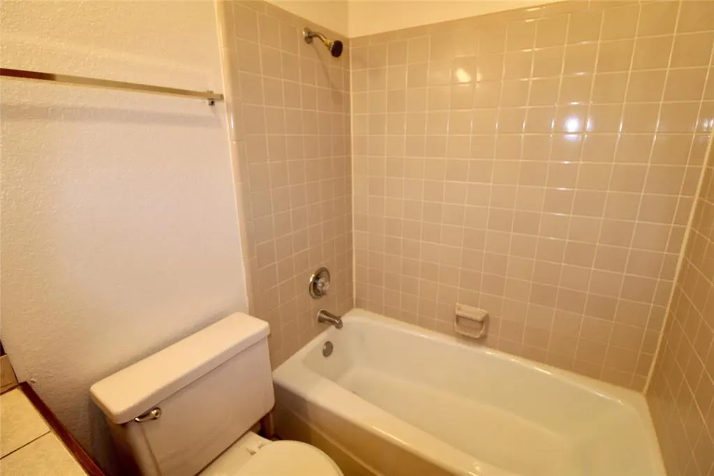 Photo 10 — 910 Aspen Court, Noble, OK 73068