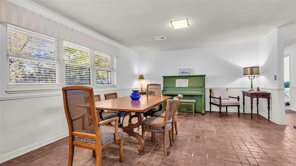 Photo 13 — 820 Virginia Lane, Ardmore, OK 73401
