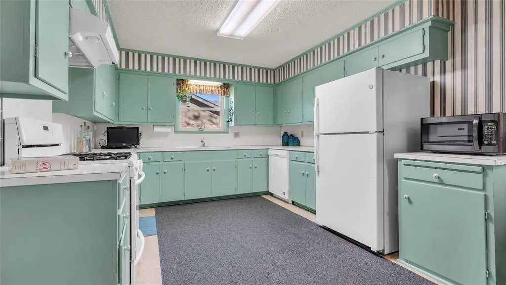 Photo 17 — 820 Virginia Lane, Ardmore, OK 73401