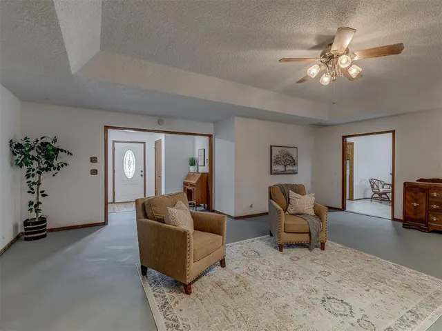 Photo 6 — 8917 NW 92nd Street, Oklahoma City, OK 73132