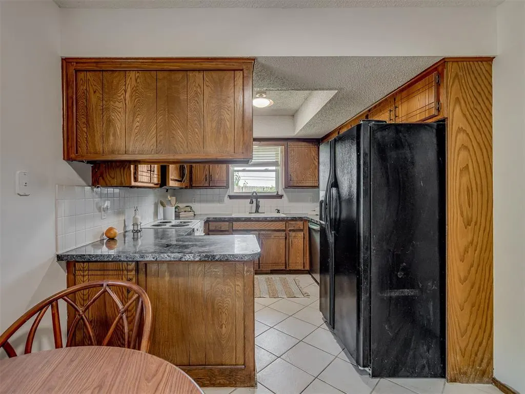 Photo 10 — 8917 NW 92nd Street, Oklahoma City, OK 73132