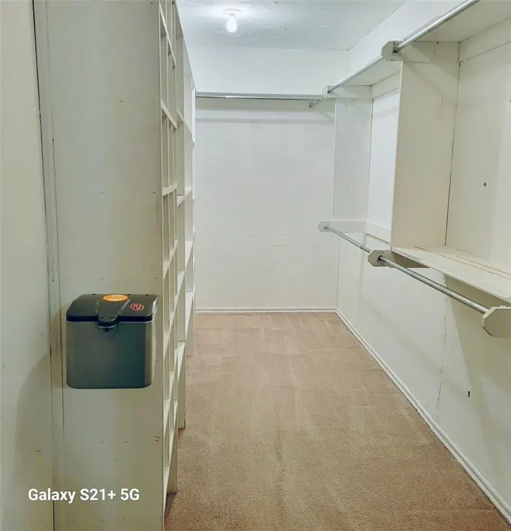 Photo 6 — 724 Three Oaks Drive, Midwest City, OK 73130
