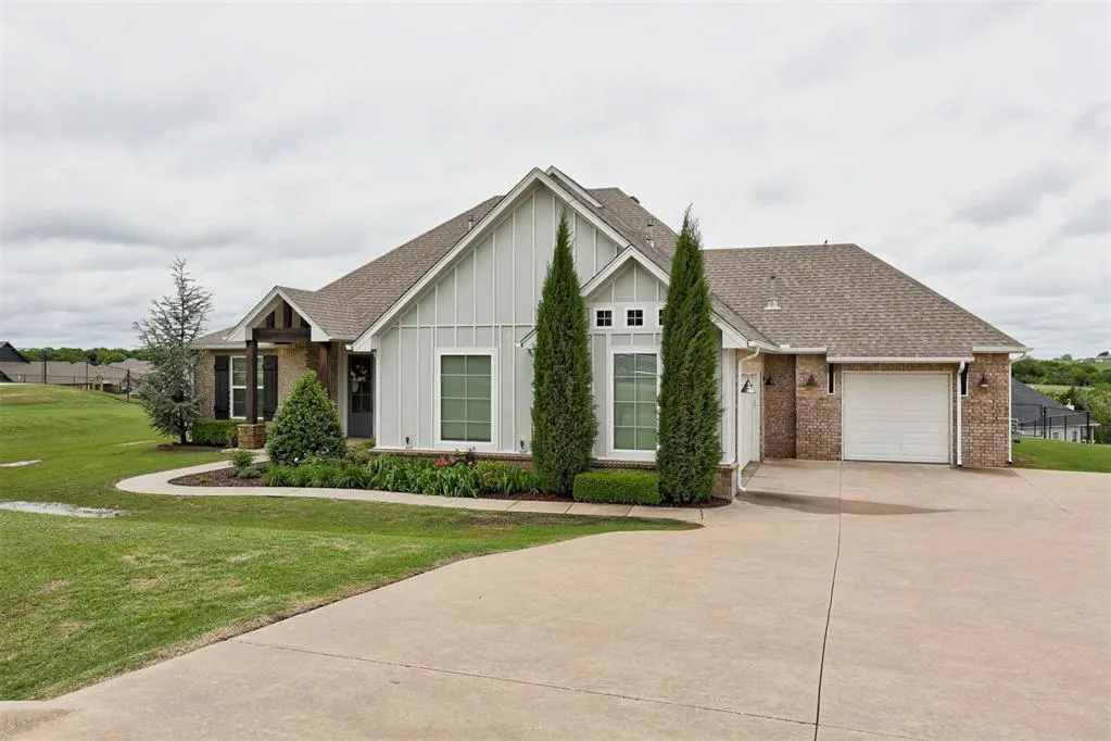 Photo 2 — 3611 River Ridge Drive, Newcastle, OK 73065