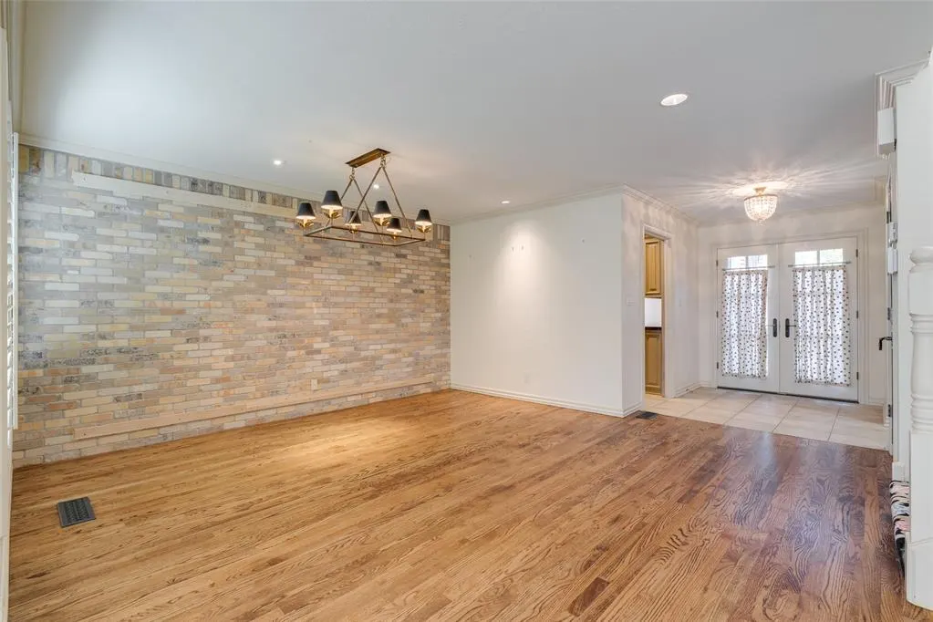 Photo 6 — 2825 NW Grand Boulevard 14, Oklahoma City, OK 73116