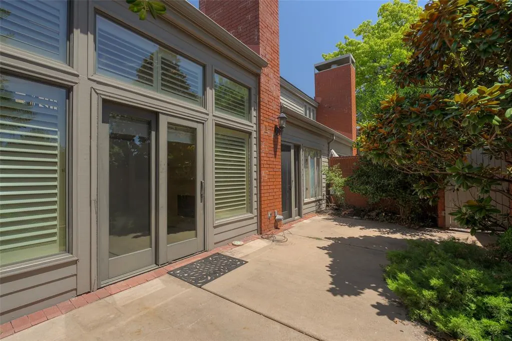 Photo 32 — 2825 NW Grand Boulevard 14, Oklahoma City, OK 73116