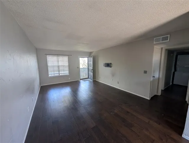 Photo 3 — 11327 N May Avenue C, Oklahoma City, OK 73120