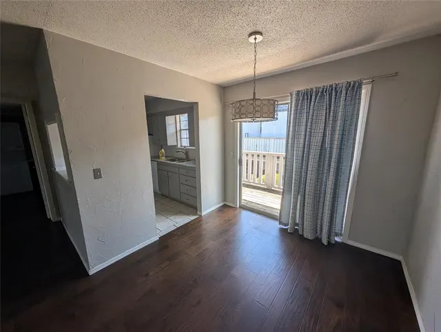 Photo 4 — 11327 N May Avenue C, Oklahoma City, OK 73120