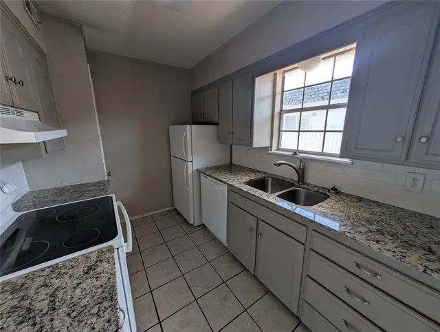 Photo 6 — 11327 N May Avenue C, Oklahoma City, OK 73120