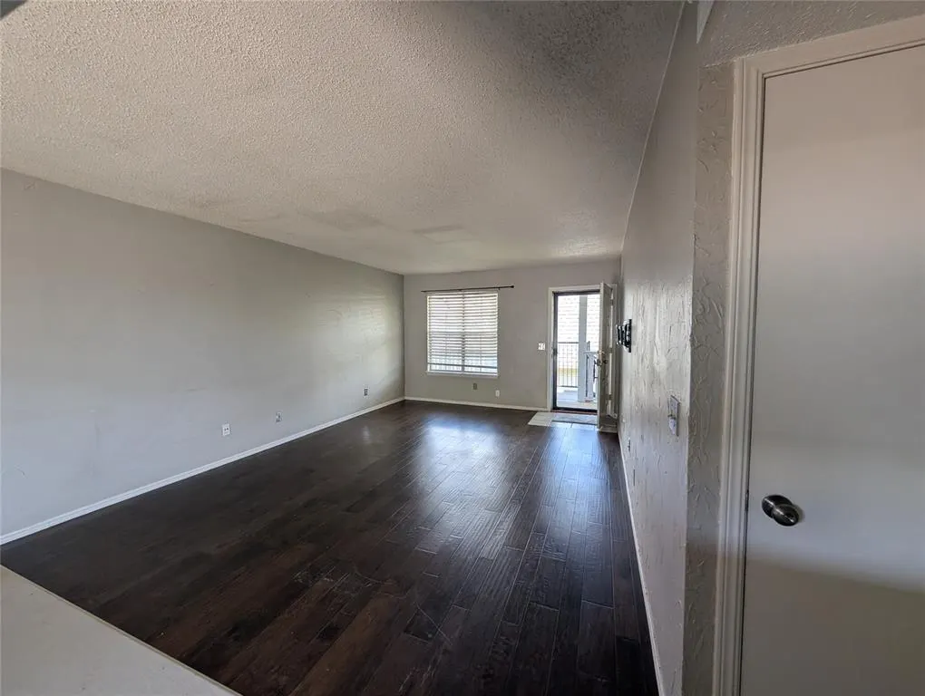 Photo 9 — 11327 N May Avenue C, Oklahoma City, OK 73120