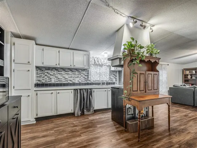 Photo 3 — 1714 144th SE Avenue, Norman, OK 73026