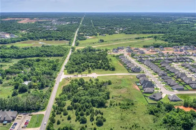 Photo 5 — 6200 E Covell Road, Edmond, OK 73034