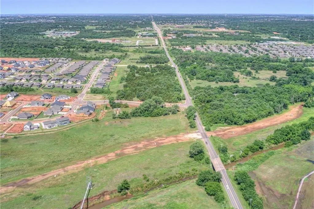 Photo 11 — 6200 E Covell Road, Edmond, OK 73034