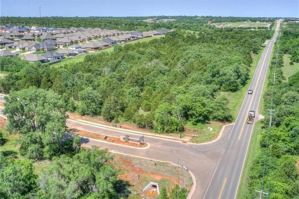 Photo 14 — 6200 E Covell Road, Edmond, OK 73034