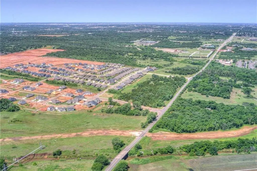 Photo 17 — 6200 E Covell Road, Edmond, OK 73034