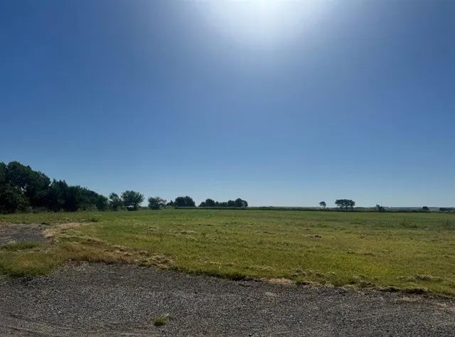Photo 2 — 429 Colbert Avenue, Bradley, OK 73011