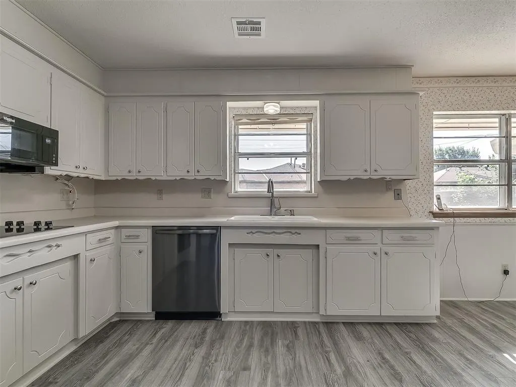 Photo 17 — 7000 N Libby Avenue, Oklahoma City, OK 73132
