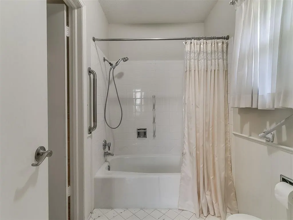 Photo 40 — 7000 N Libby Avenue, Oklahoma City, OK 73132
