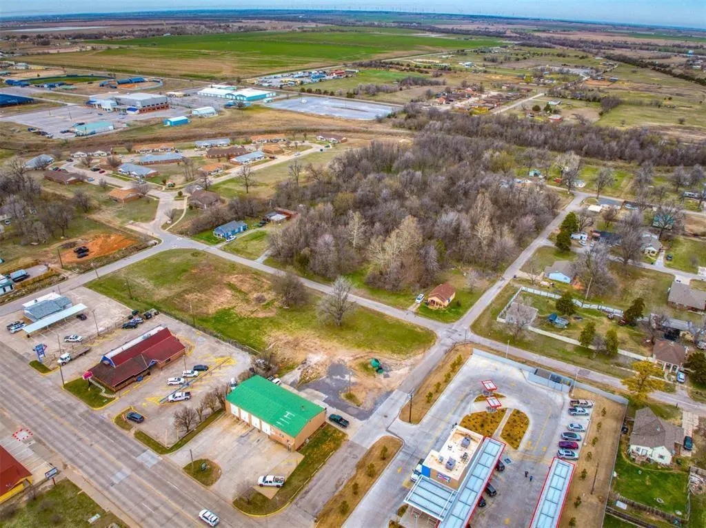 Photo 3 — 1200 Sunset Drive, El Reno, OK 73036