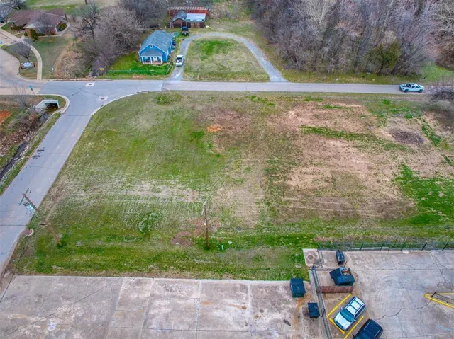 Photo 7 — 1200 Sunset Drive, El Reno, OK 73036