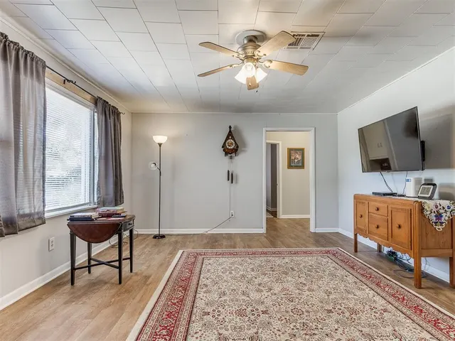 Photo 7 — 702 E Washington Street, Tecumseh, OK 74873